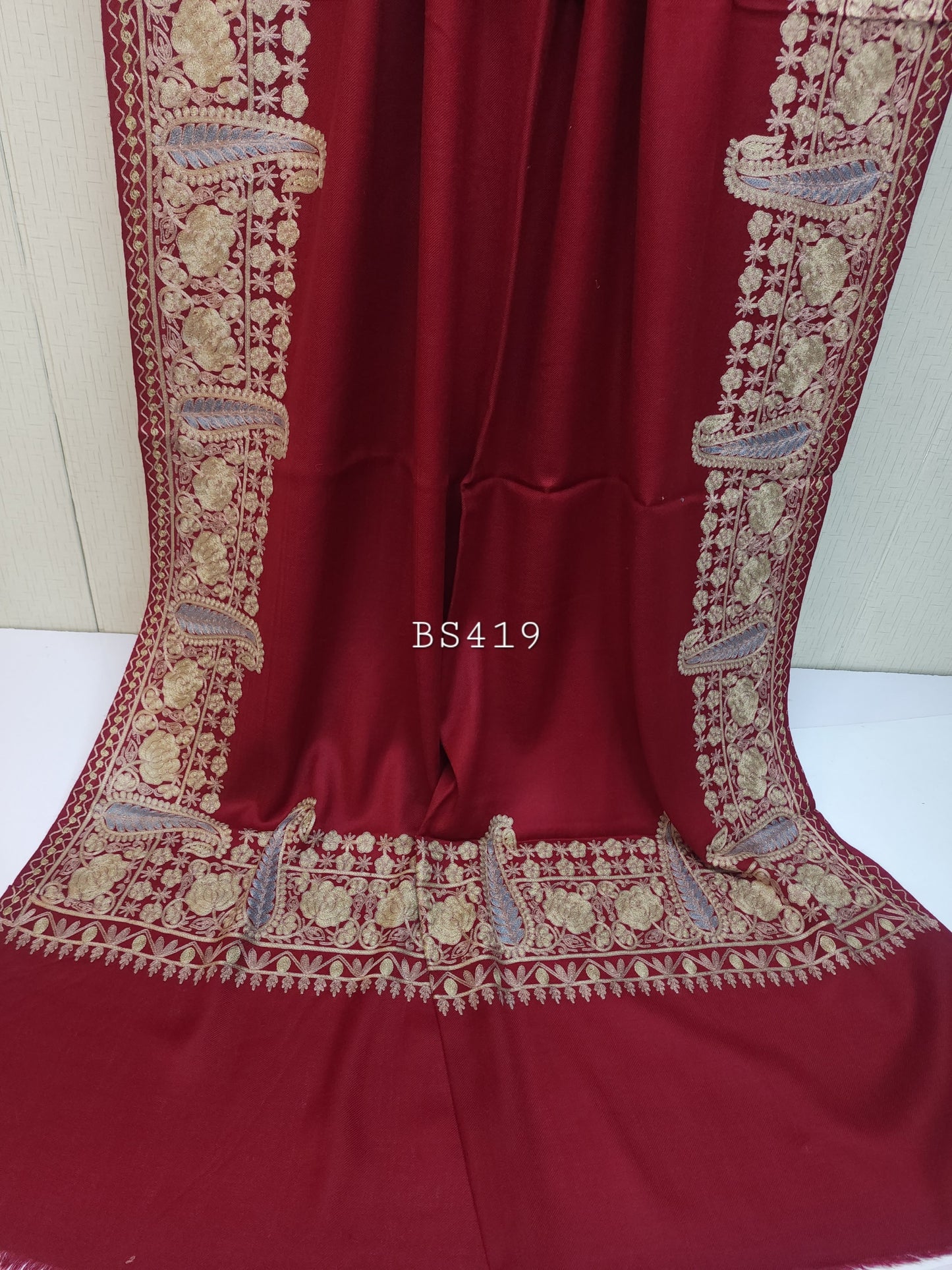 Aari Border Kashmiri Shawl | 4 Side Border Embroidery | Perfect Gift