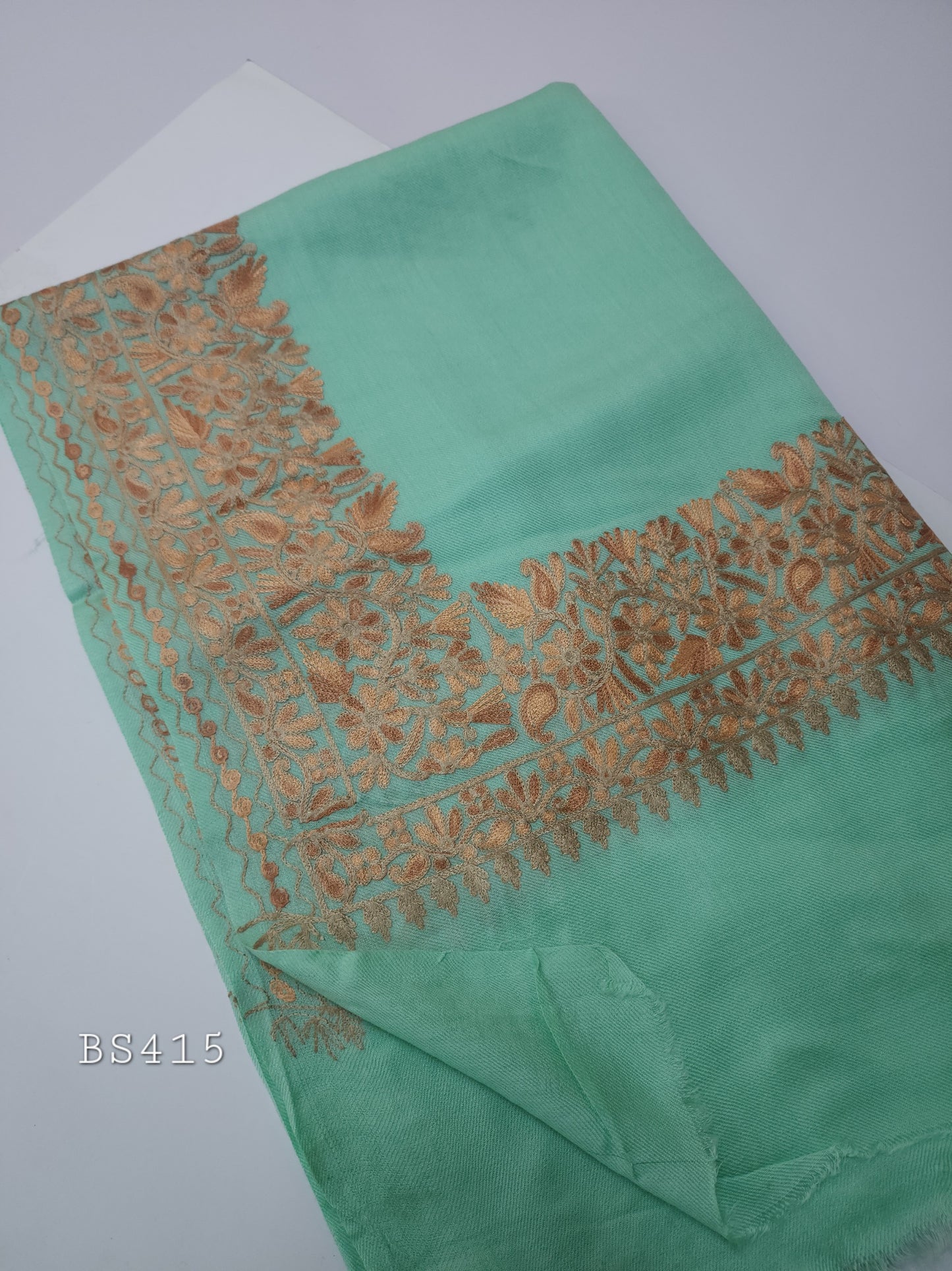 Aari Border Kashmiri Shawl | 4 Side Border Embroidery | Perfect Gift