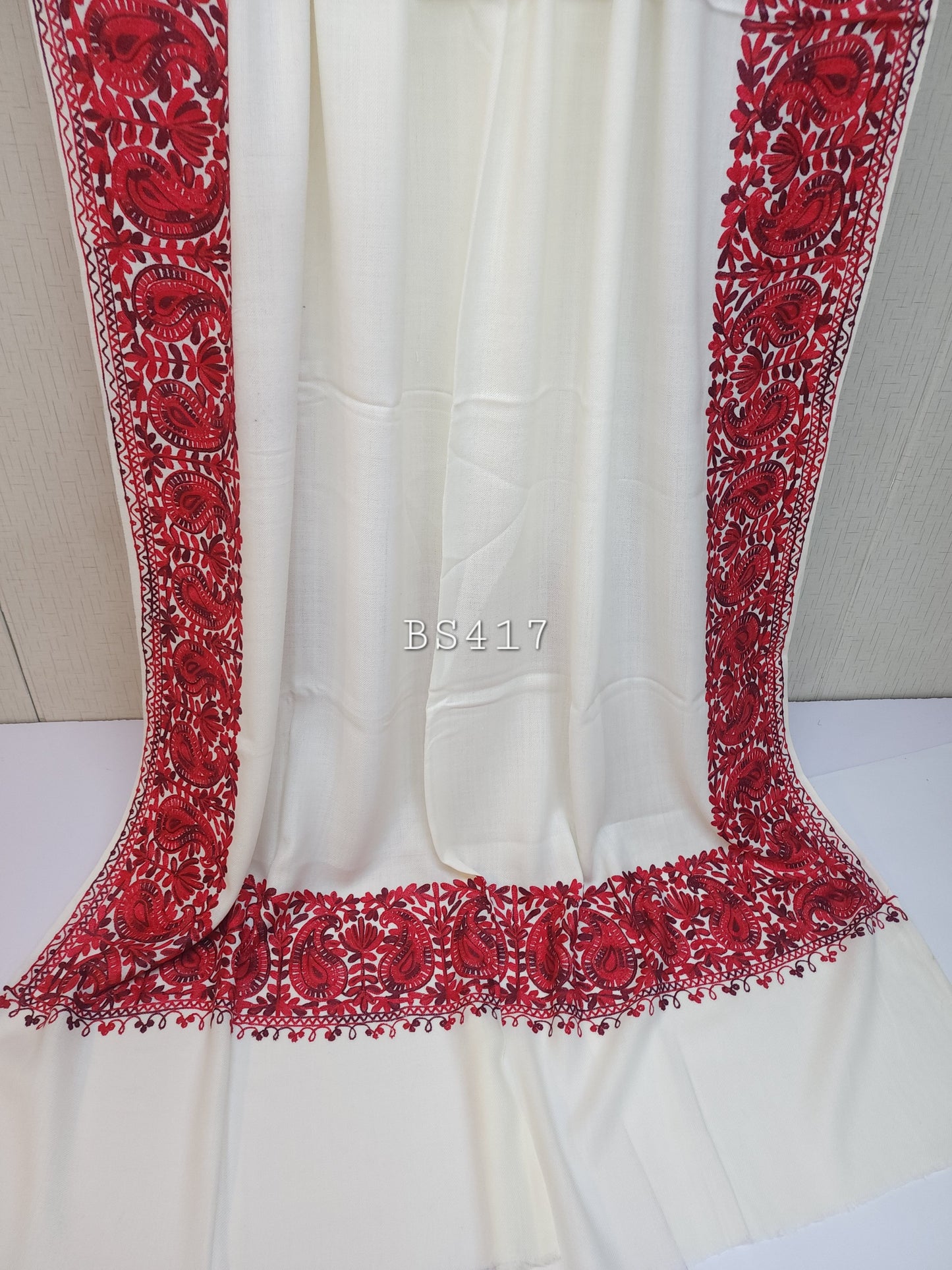 Aari Border Kashmiri Shawl | 4 Side Border Embroidery | Perfect Gift